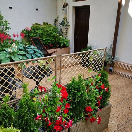 Cozy Green House Bukarest Exterior foto